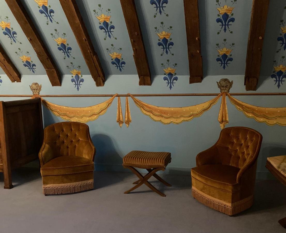 Chateau De Re ル・プティ＝プレシニー エクステリア 写真
